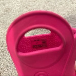 Toddler crocs